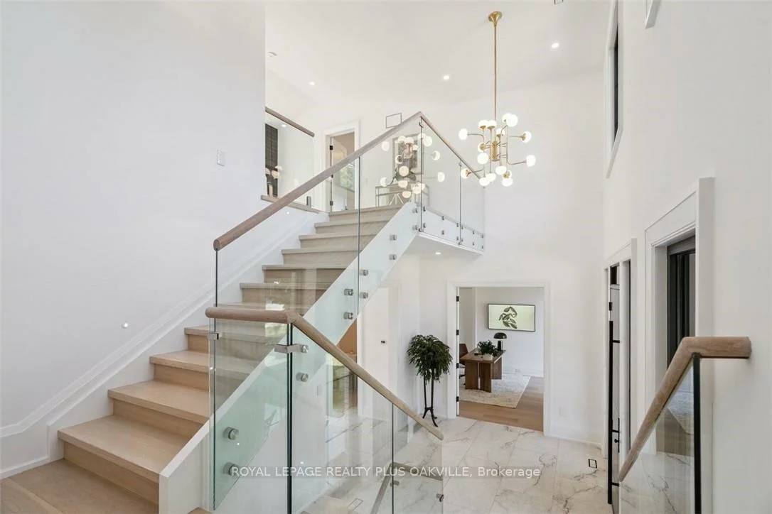 234, Walby, 1017 - SW Southwest, Oakville