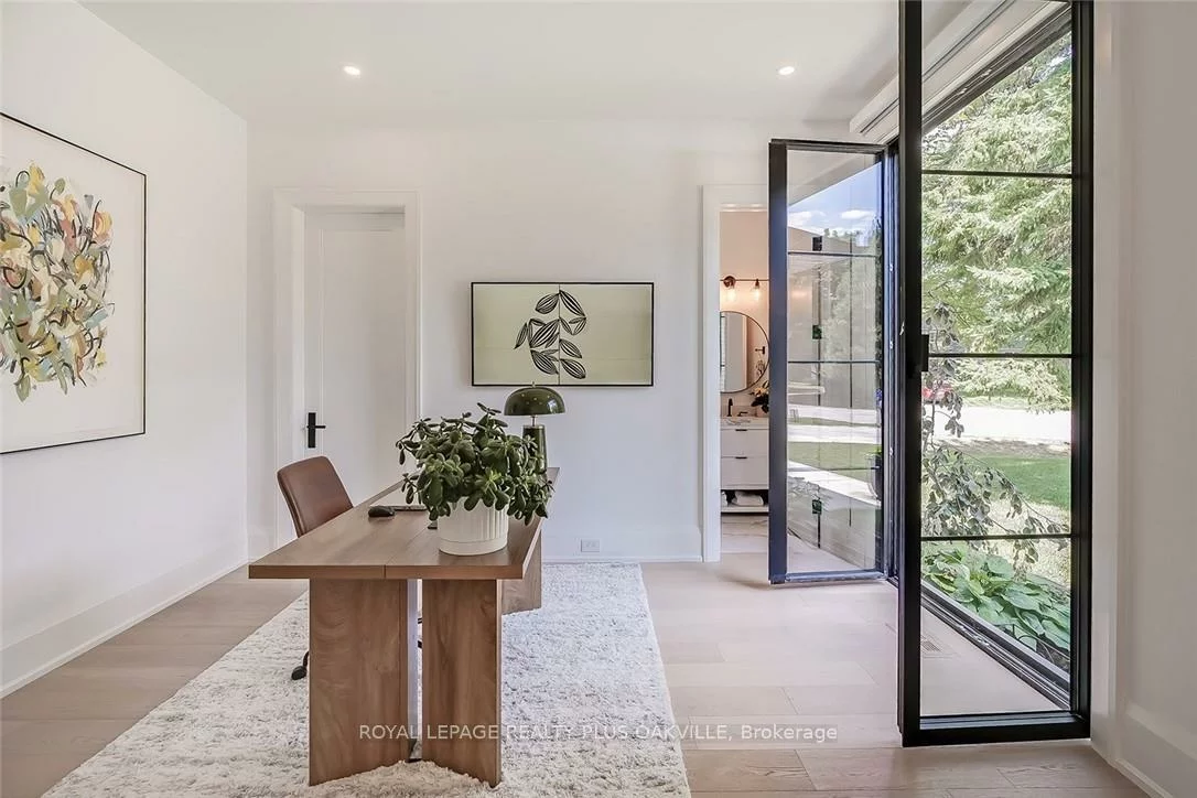 234, Walby, 1017 - SW Southwest, Oakville