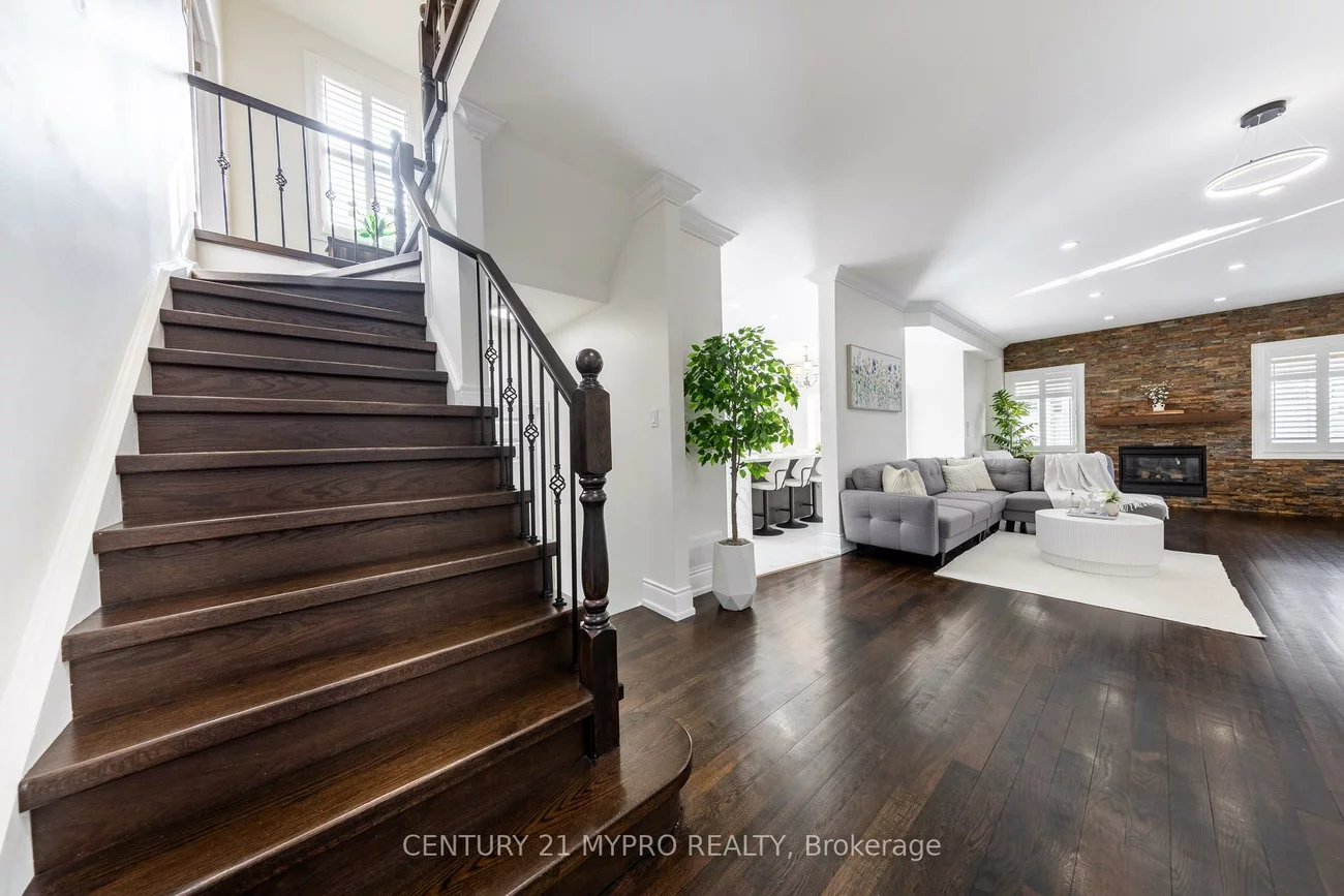 2587, Carberry, 1019 - WM Westmount, Oakville