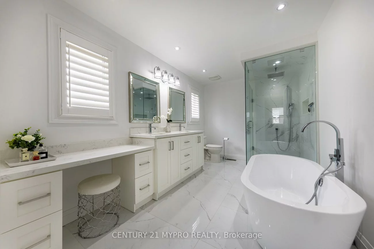 2587, Carberry, 1019 - WM Westmount, Oakville