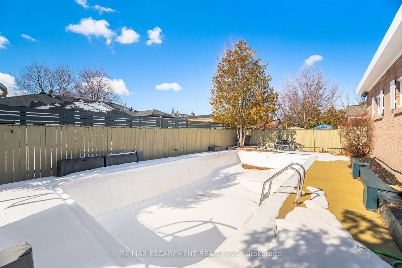 487, Wellington, 1020 - WO West, Oakville