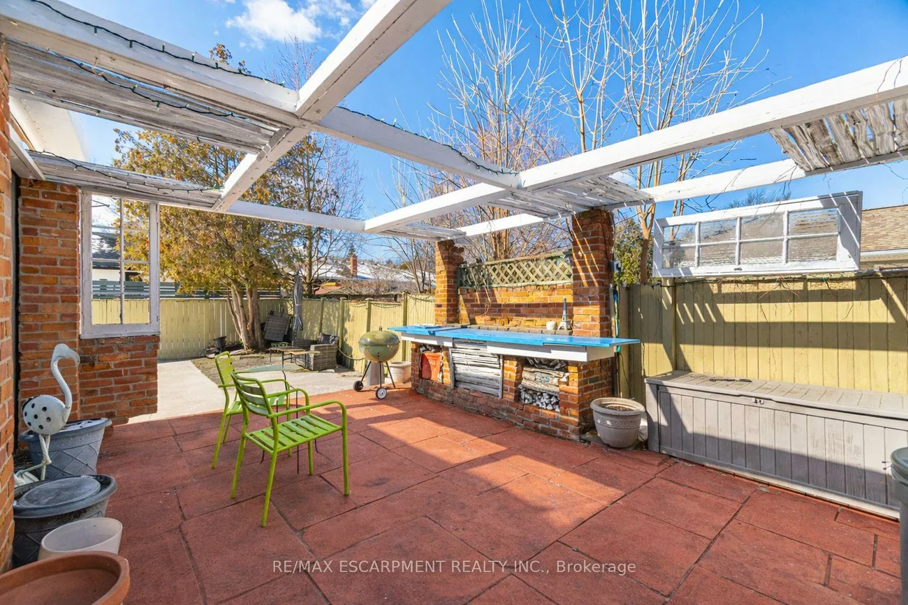 487, Wellington, 1020 - WO West, Oakville