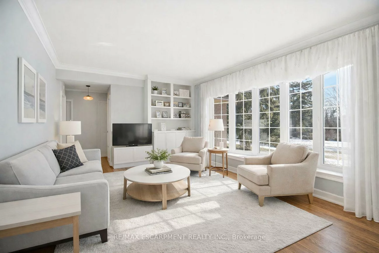 487, Wellington, 1020 - WO West, Oakville