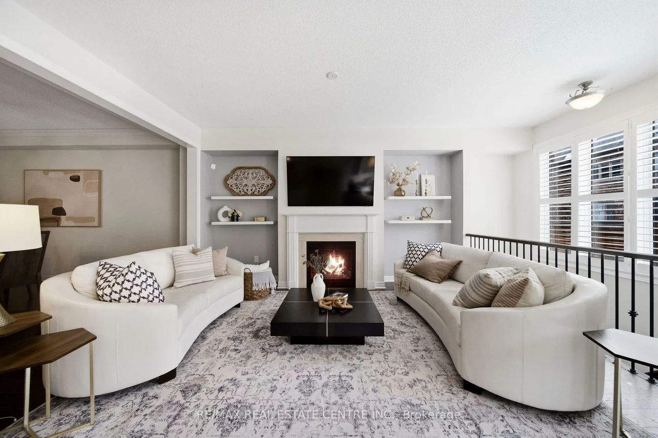 2466, Village, 1000 - BC Bronte Creek, Oakville