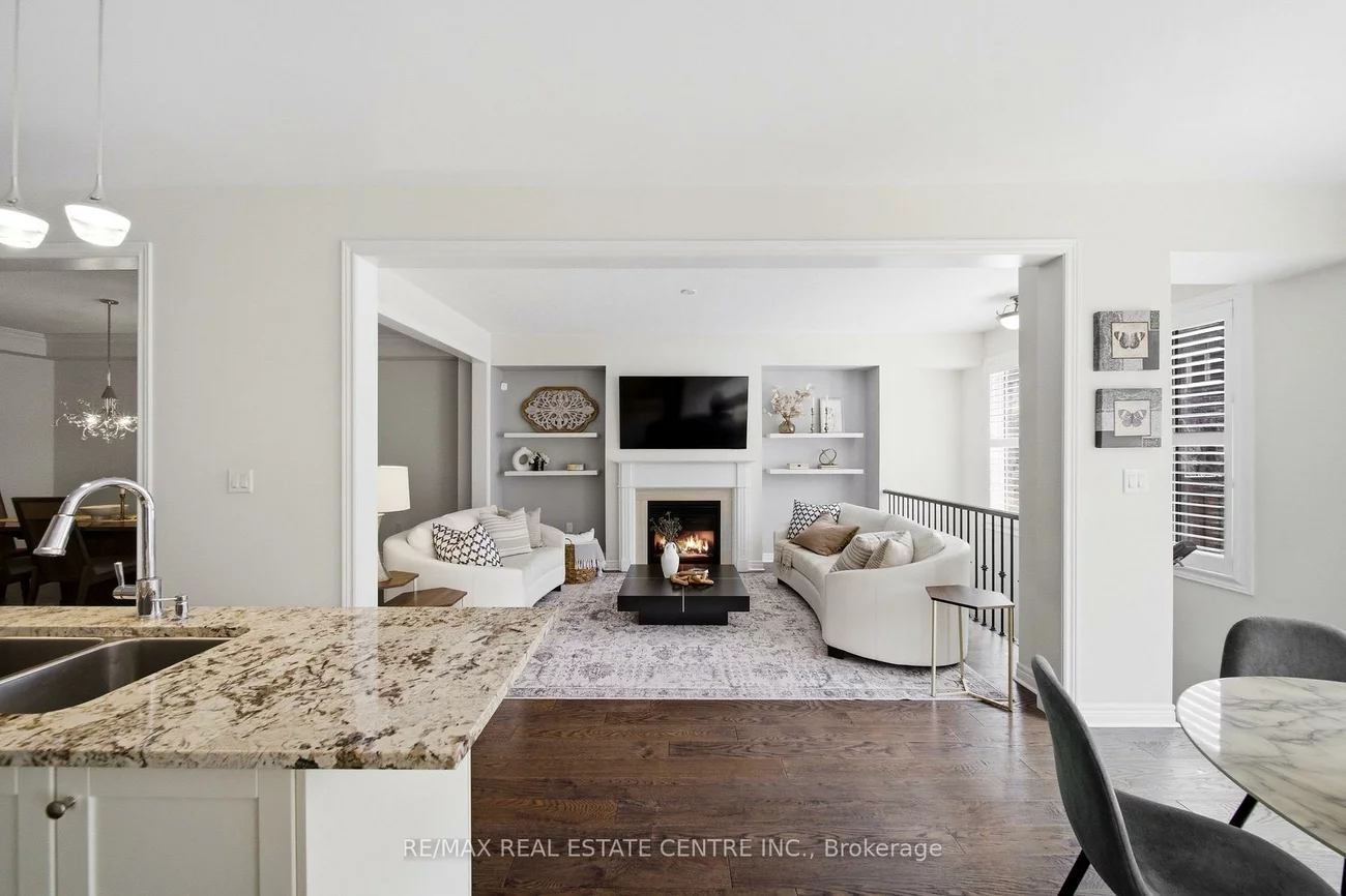 2466, Village, 1000 - BC Bronte Creek, Oakville