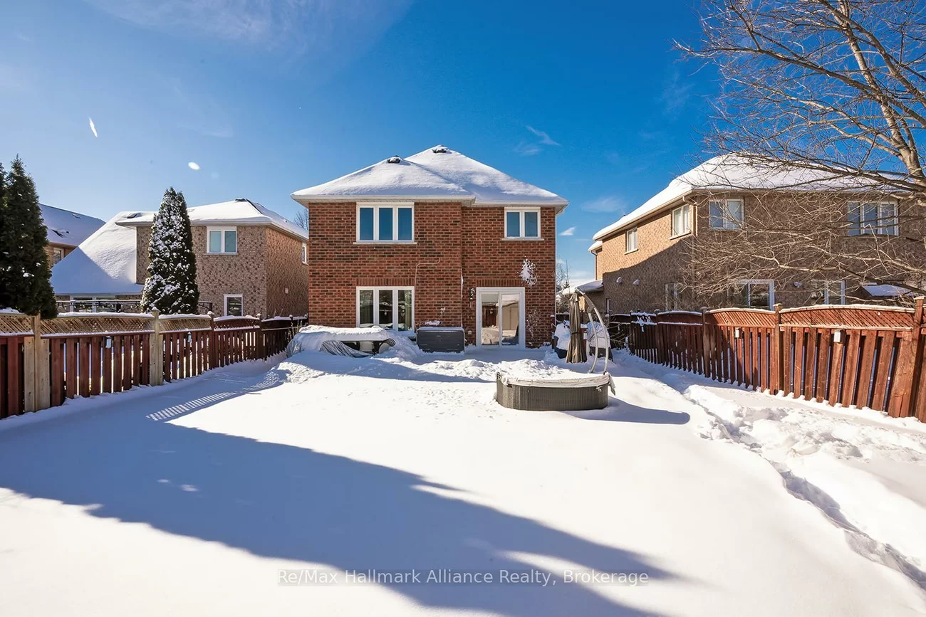 2411, East Gate, 1015 - RO River Oaks, Oakville