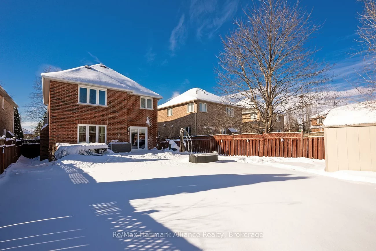 2411, East Gate, 1015 - RO River Oaks, Oakville