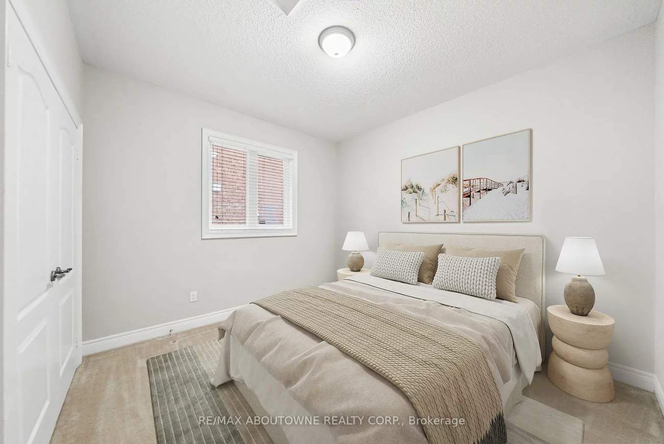 3334, Fox Run, 1001 - BR Bronte, Oakville