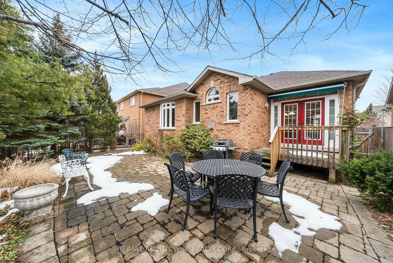 3334, Fox Run, 1001 - BR Bronte, Oakville