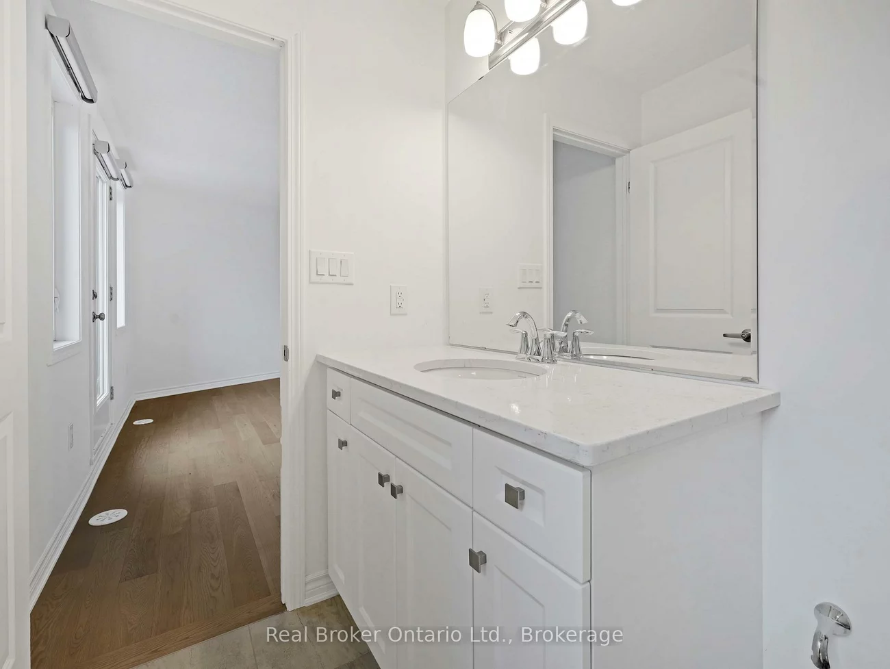 1397, William Halton, 1012 - NW Northwest, Oakville