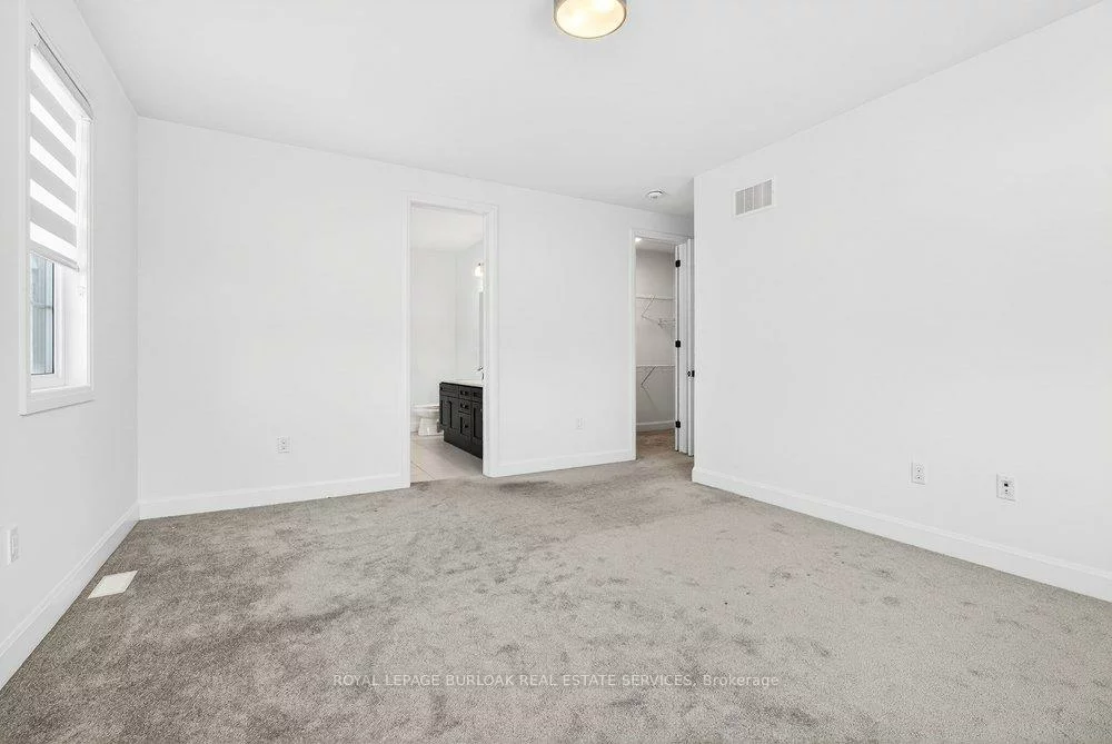 1404, Lynx, 1010 - JM Joshua Meadows, Oakville