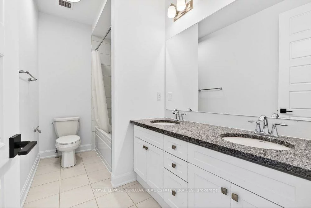 1404, Lynx, 1010 - JM Joshua Meadows, Oakville