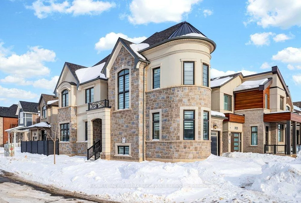 1404, Lynx, 1010 - JM Joshua Meadows, Oakville