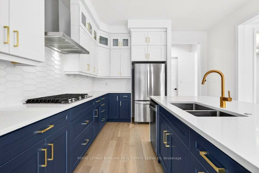 1404, Lynx, 1010 - JM Joshua Meadows, Oakville