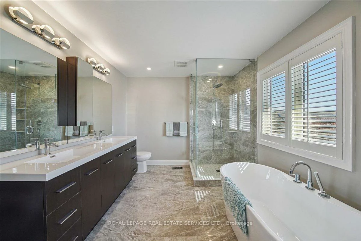 2157, Forest Gate, 1022 - WT West Oak Trails, Oakville