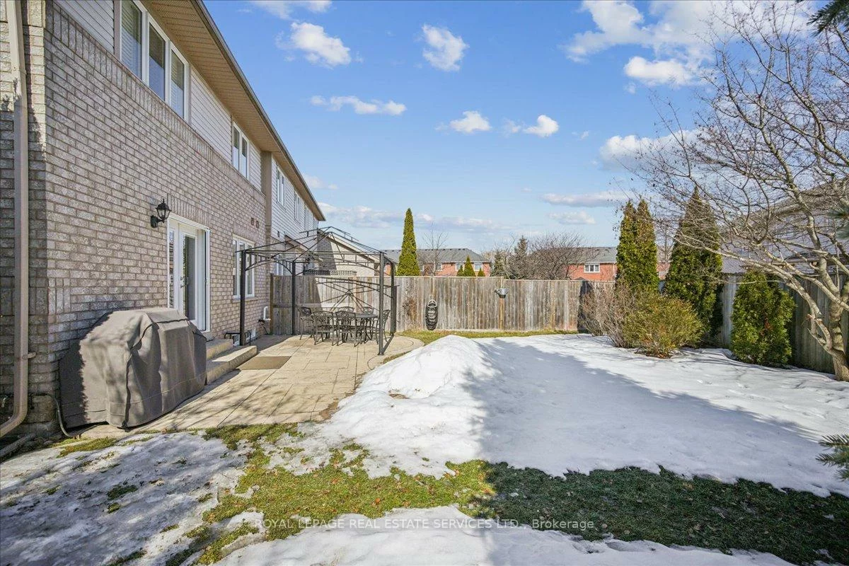 2157, Forest Gate, 1022 - WT West Oak Trails, Oakville