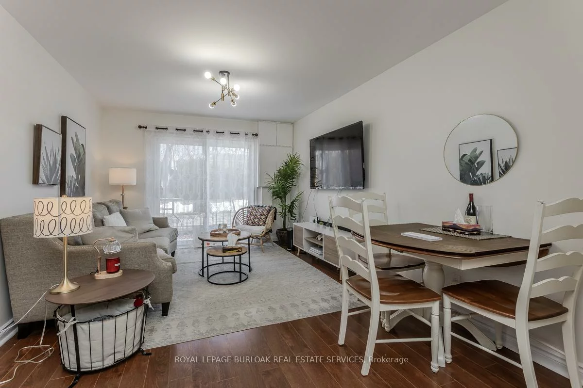 1294, Napier, 1003 - CP College Park, Oakville