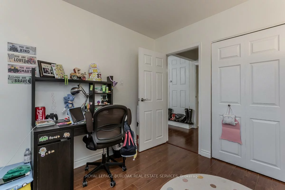 1294, Napier, 1003 - CP College Park, Oakville