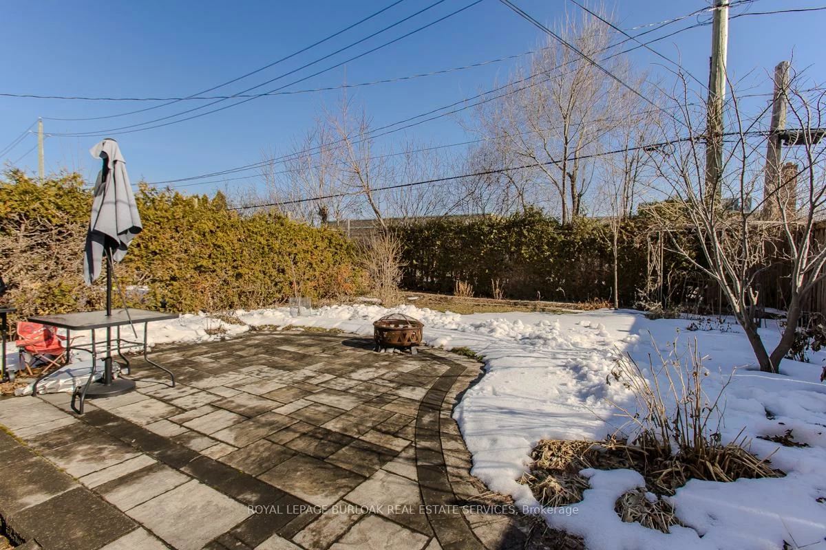 1294, Napier, 1003 - CP College Park, Oakville