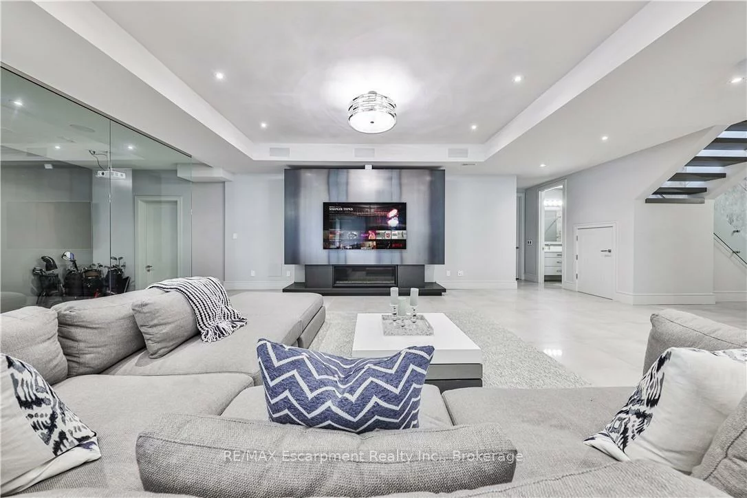 2250, Chancery, 1006 - FD Ford, Oakville