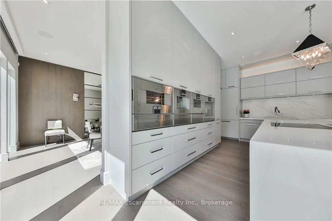 2250, Chancery, 1006 - FD Ford, Oakville