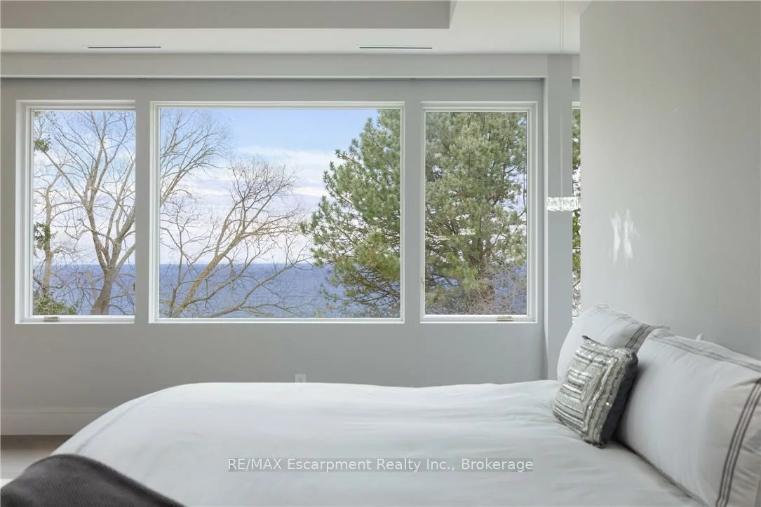 2250, Chancery, 1006 - FD Ford, Oakville