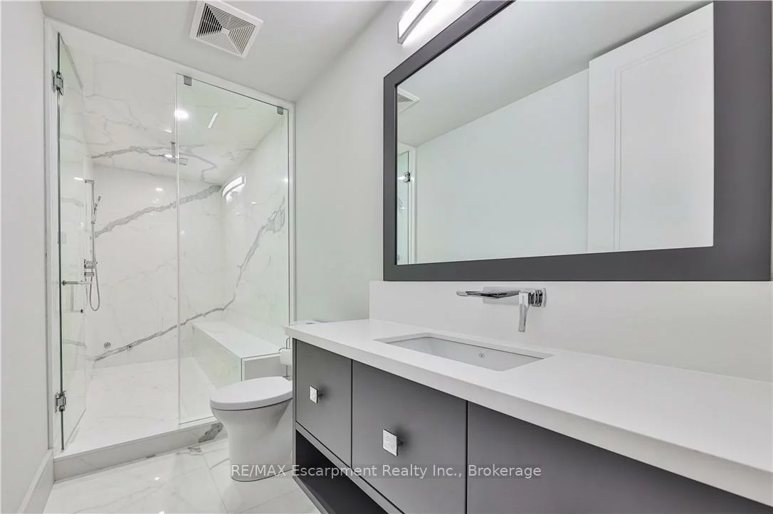 2250, Chancery, 1006 - FD Ford, Oakville