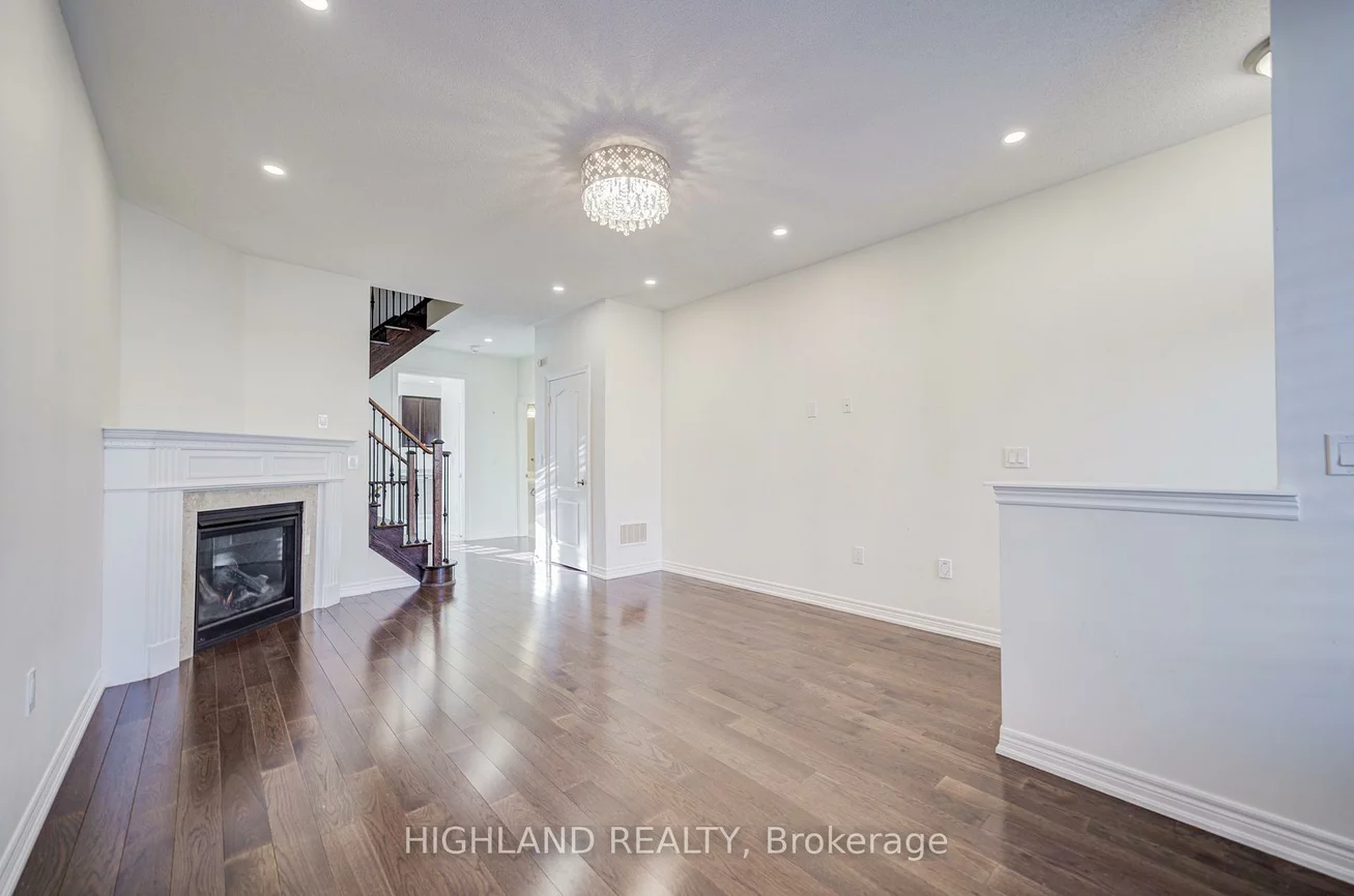 518, Terrace, 1016 - SH Sixteen Hollow, Oakville