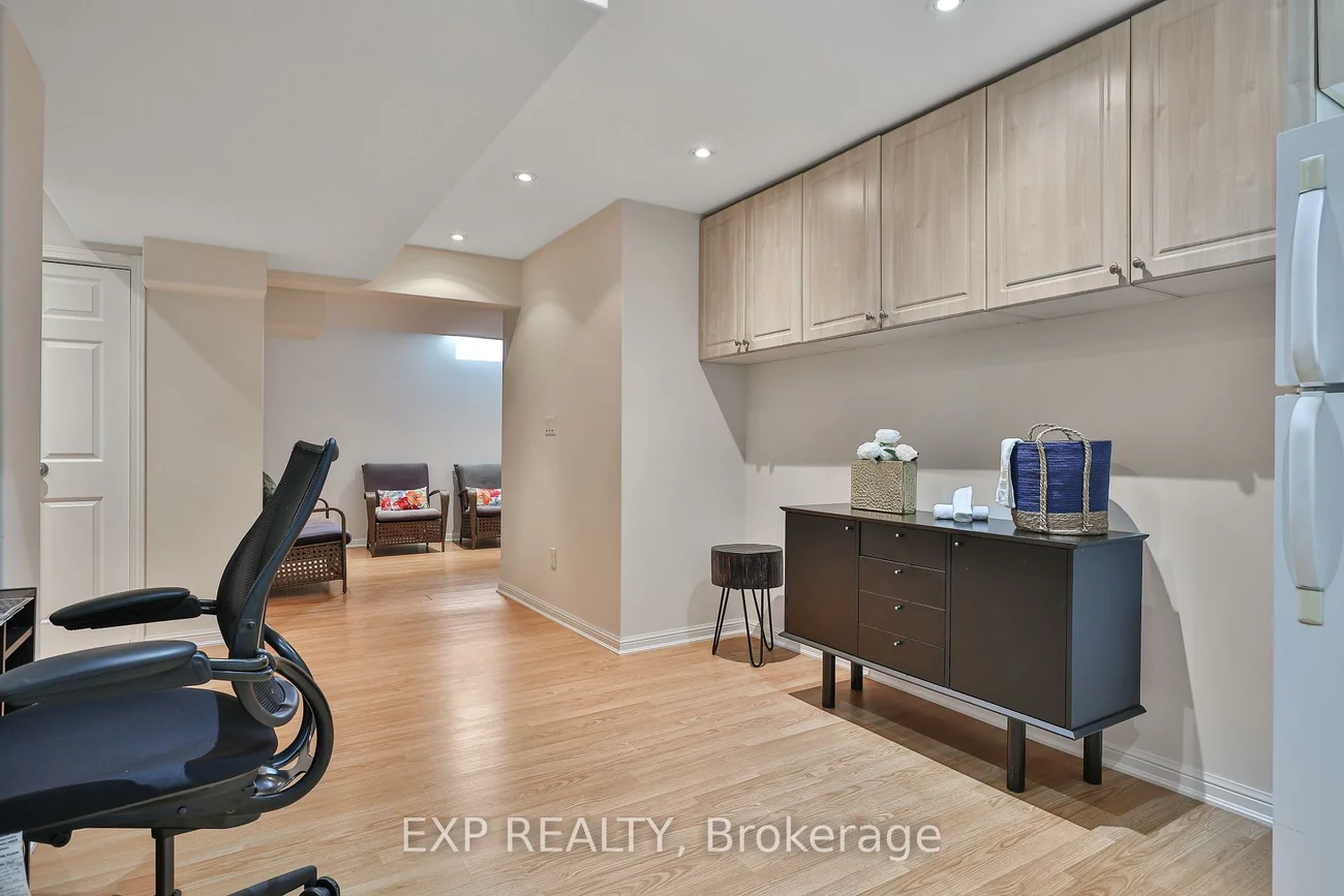 2210, Fairmount, 1019 - WM Westmount, Oakville