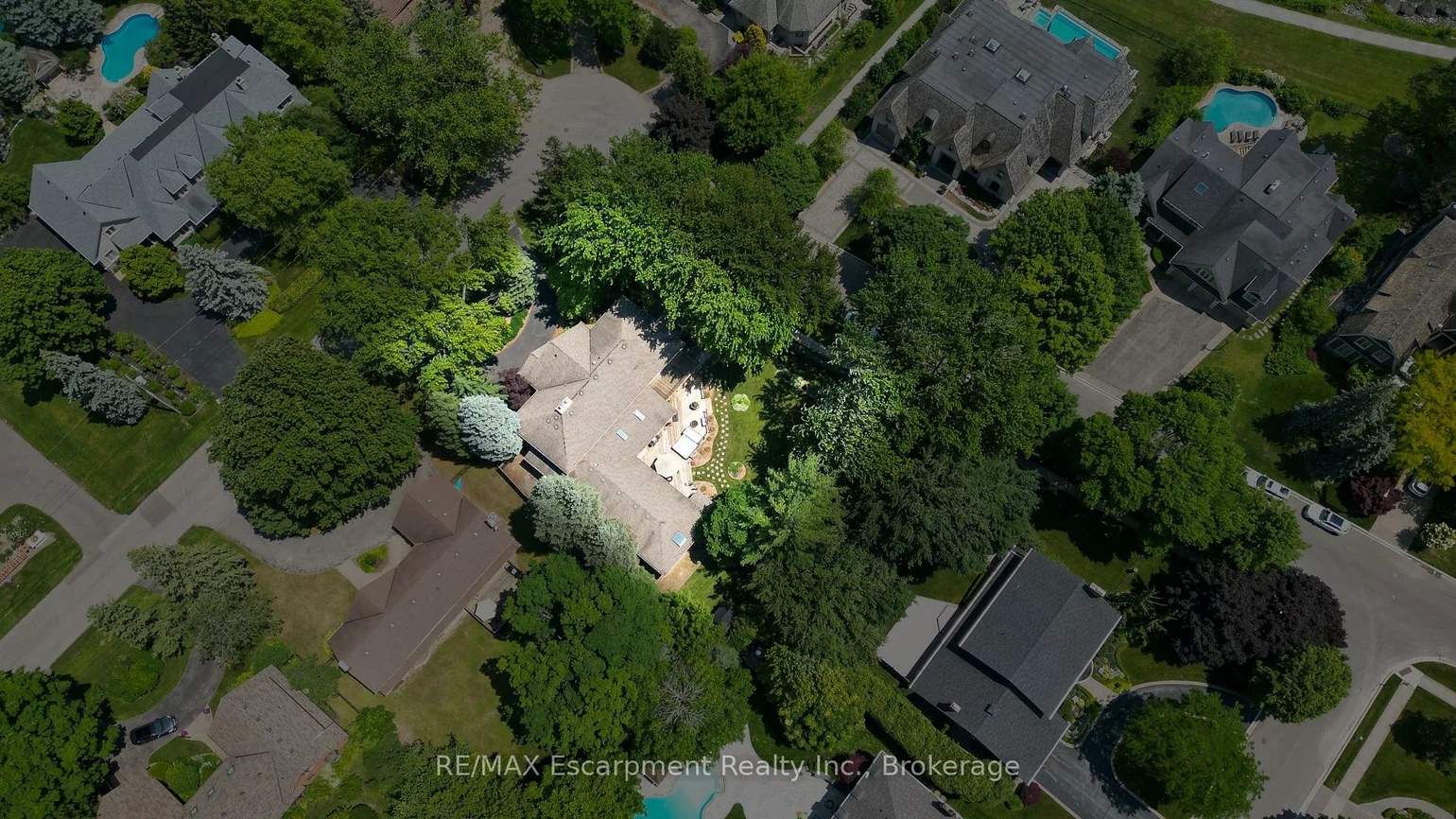 24, Birkbank, 1006 - FD Ford, Oakville