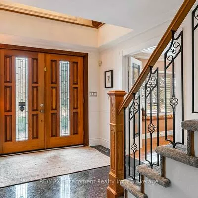 24, Birkbank, 1006 - FD Ford, Oakville