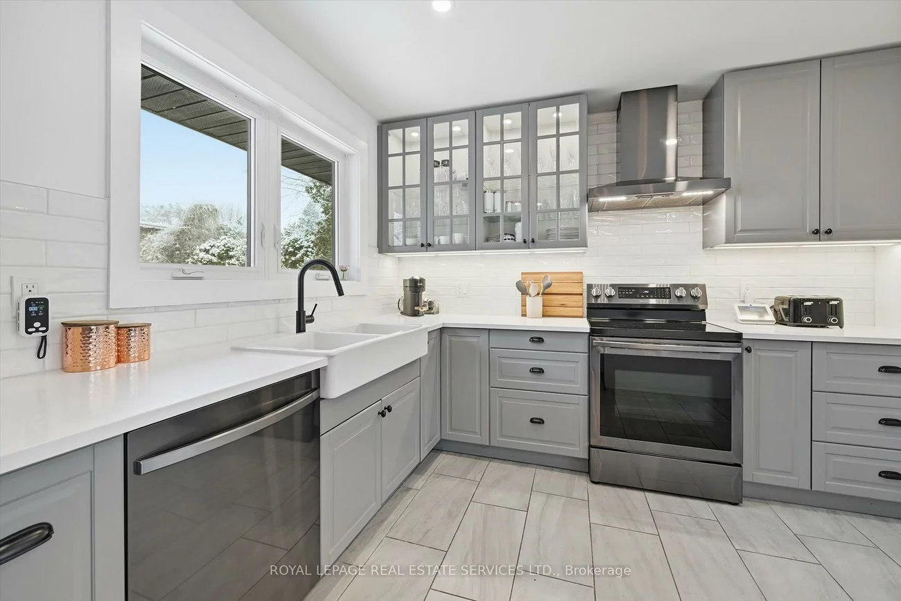 1151, Sarta, 1020 - WO West, Oakville