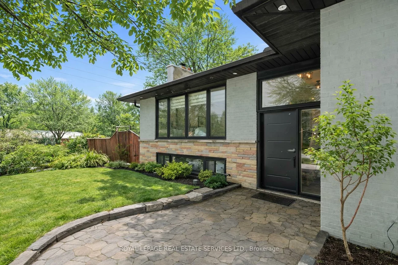 1151, Sarta, 1020 - WO West, Oakville