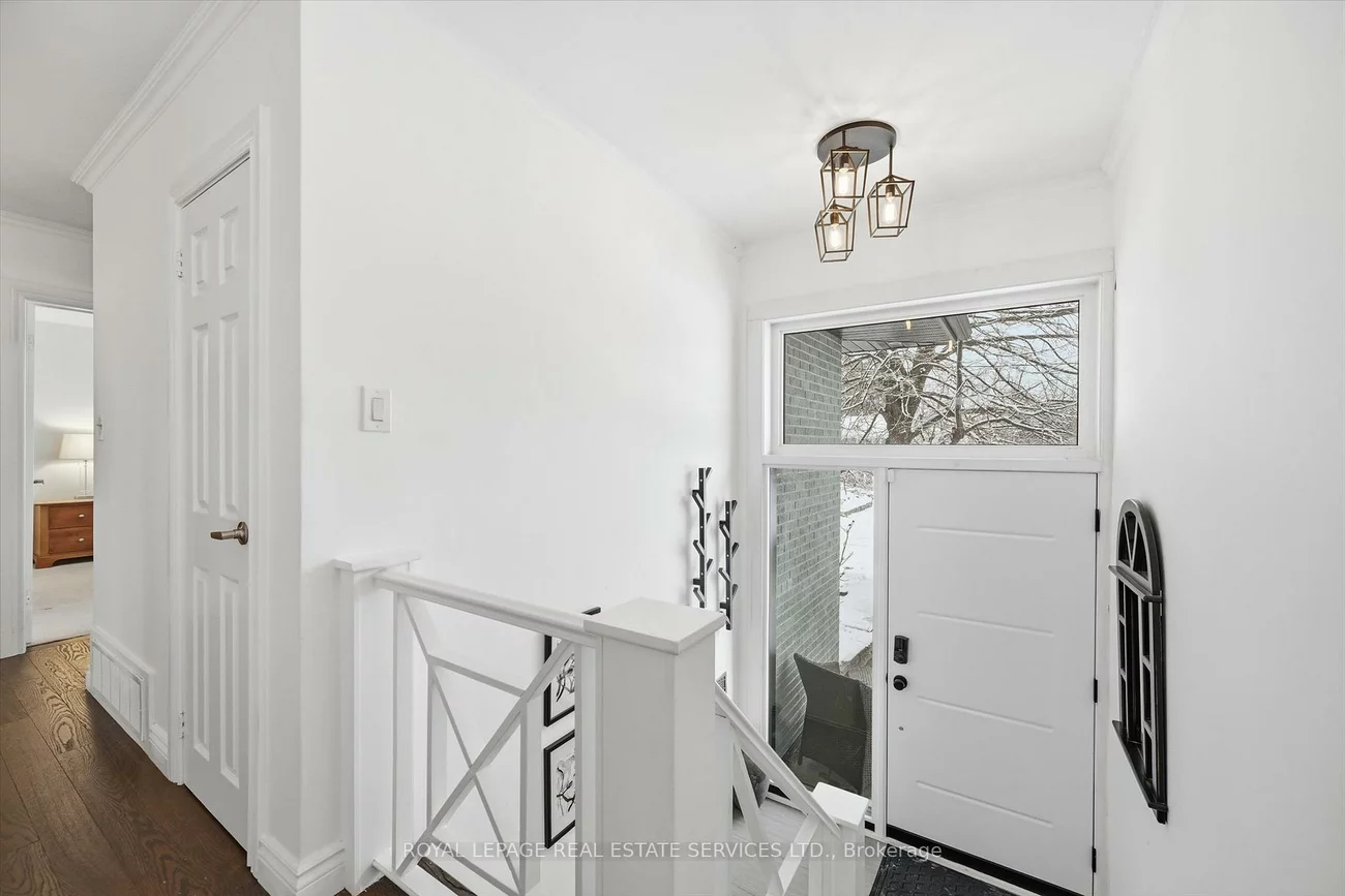 1151, Sarta, 1020 - WO West, Oakville