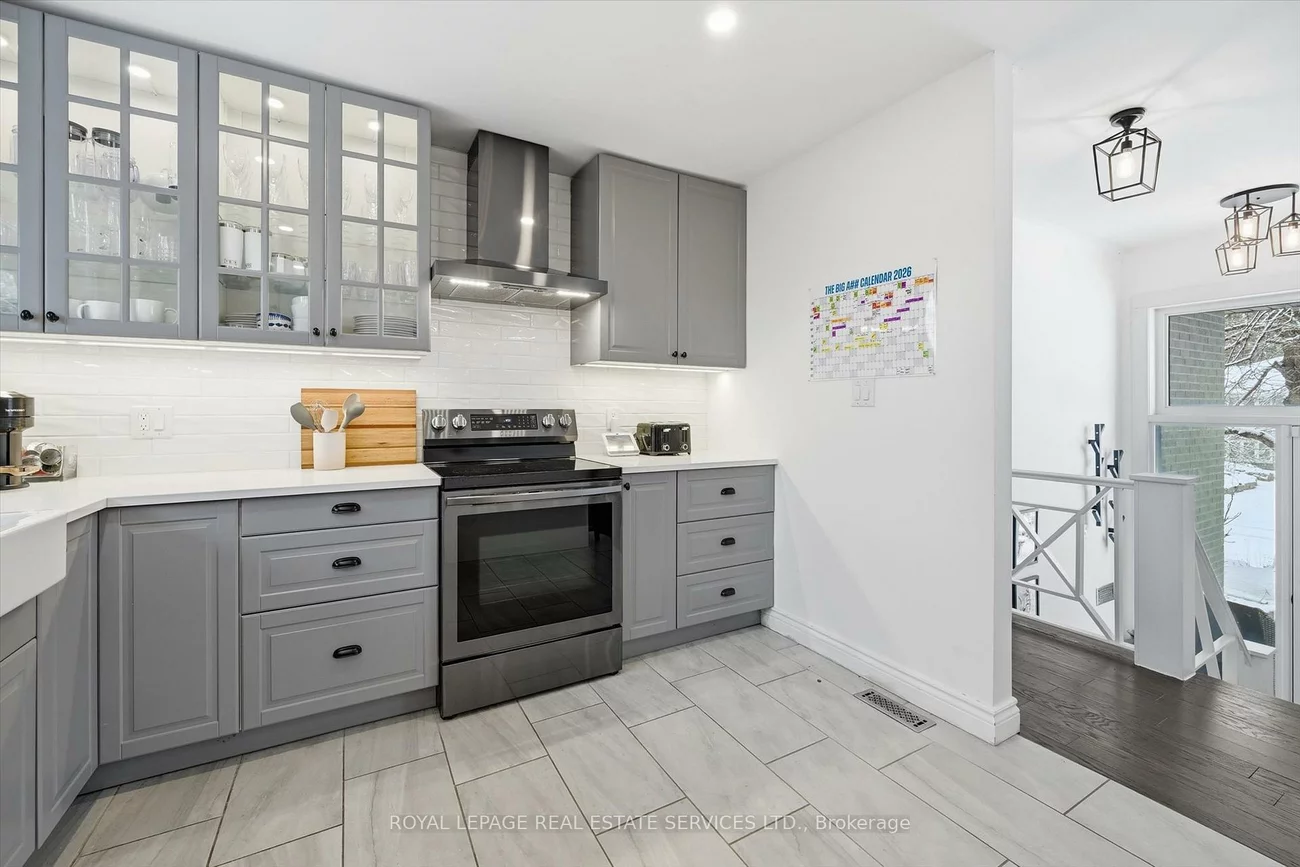 1151, Sarta, 1020 - WO West, Oakville