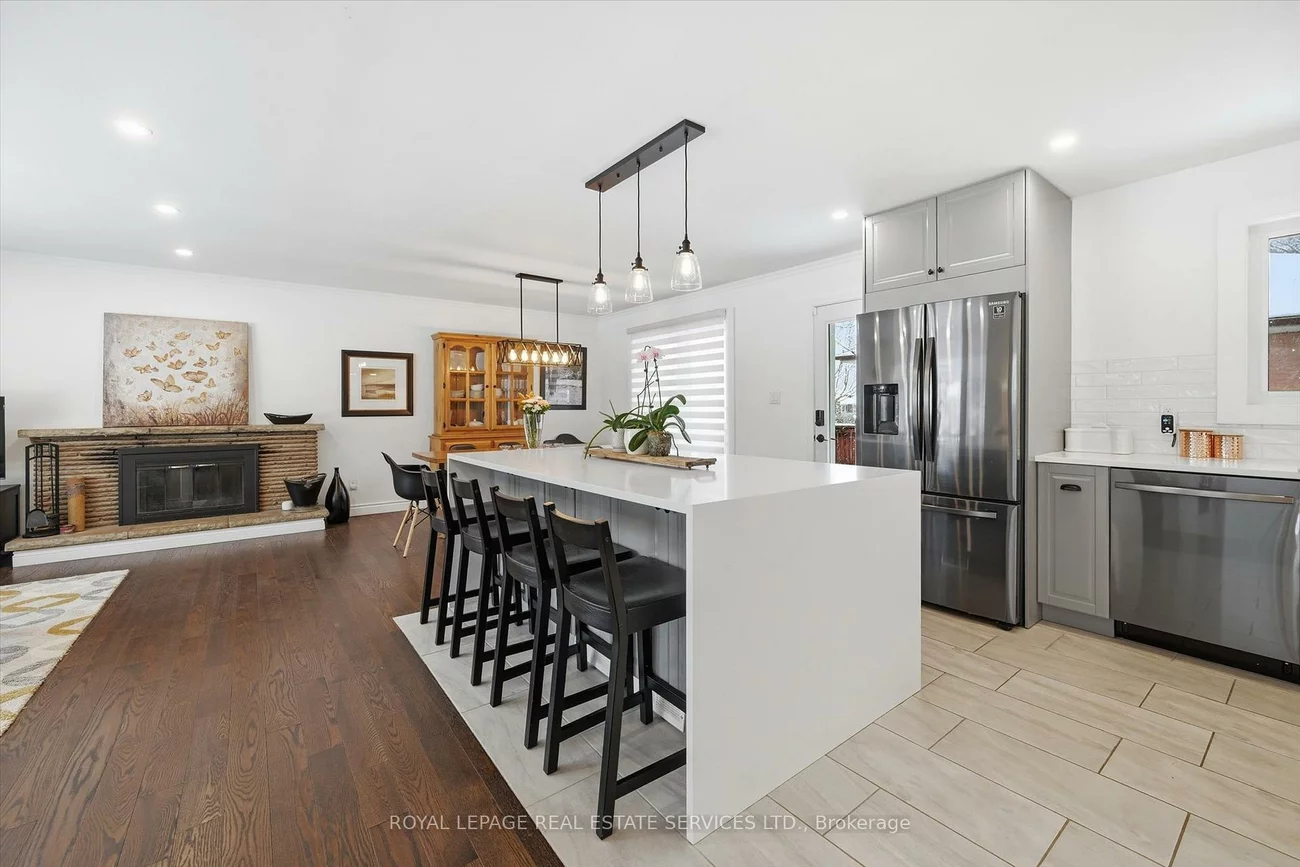 1151, Sarta, 1020 - WO West, Oakville