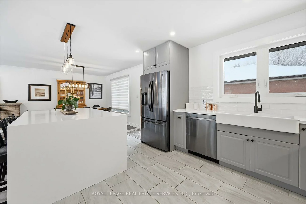 1151, Sarta, 1020 - WO West, Oakville