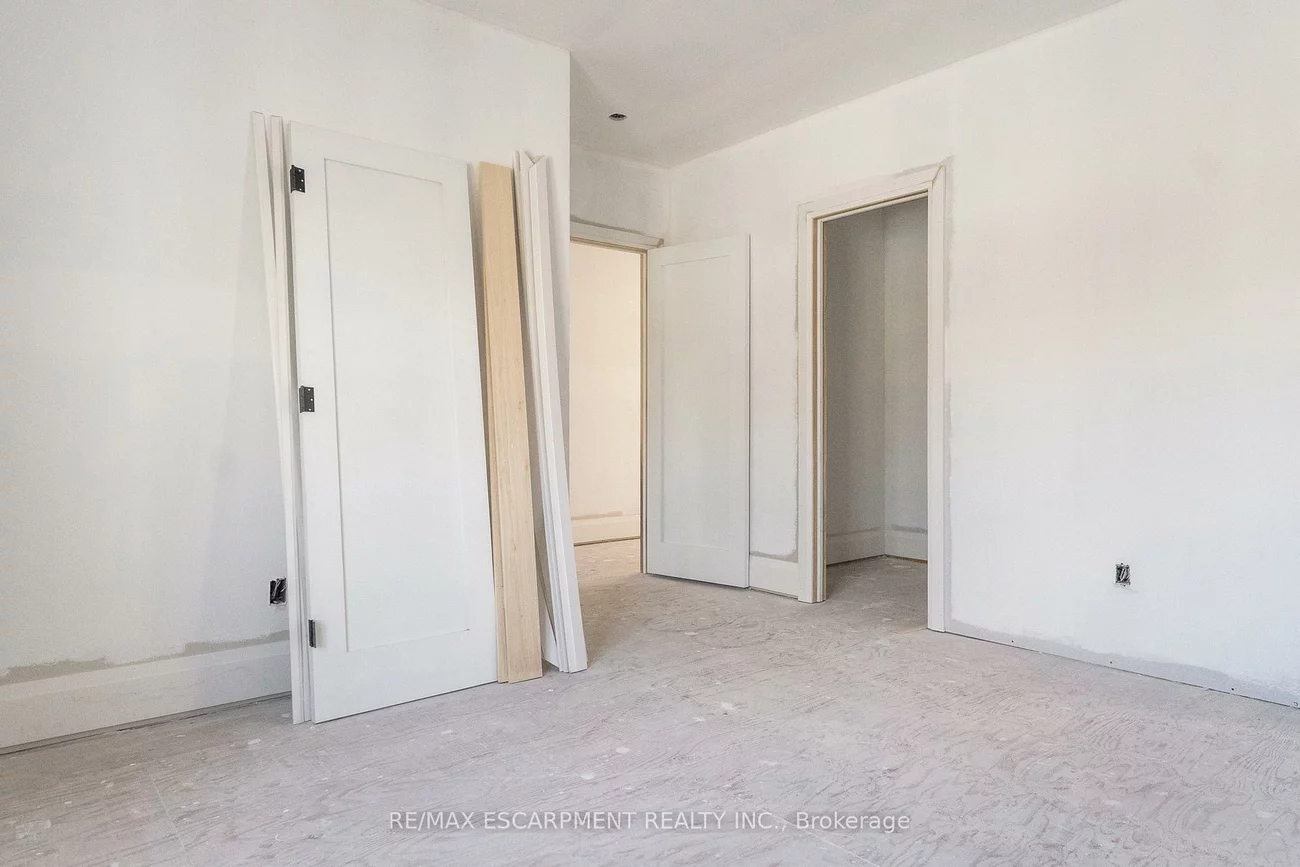 2350, Eighth, 1018 - WC Wedgewood Creek, Oakville