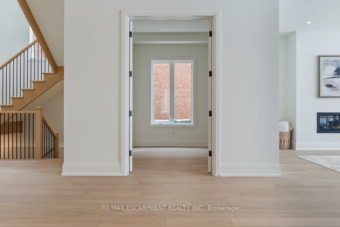 2350, Eighth, 1018 - WC Wedgewood Creek, Oakville