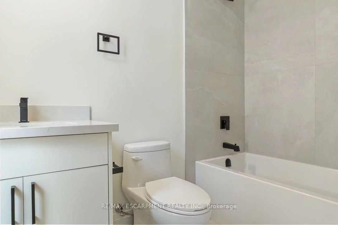 2354, Eighth, 1018 - WC Wedgewood Creek, Oakville