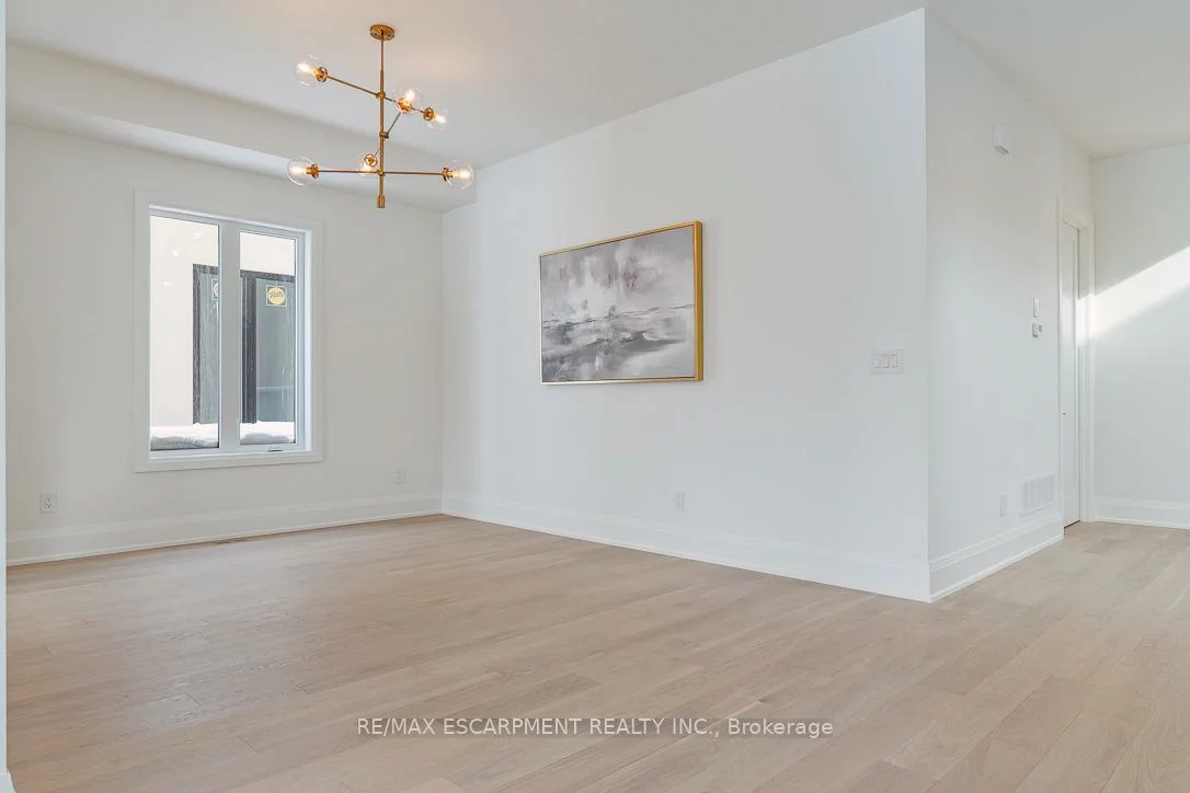 2354, Eighth, 1018 - WC Wedgewood Creek, Oakville