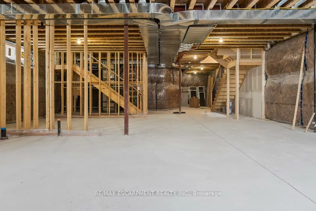 2354, Eighth, 1018 - WC Wedgewood Creek, Oakville