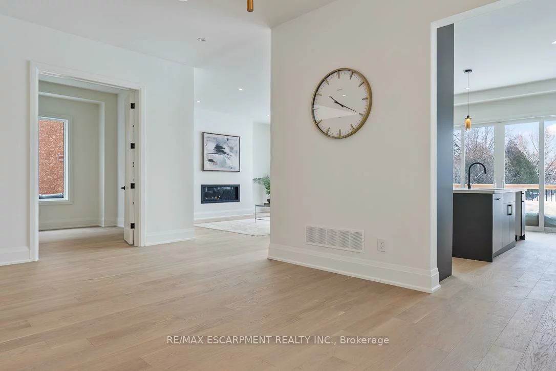 2354, Eighth, 1018 - WC Wedgewood Creek, Oakville