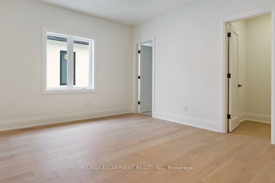 2354, Eighth, 1018 - WC Wedgewood Creek, Oakville