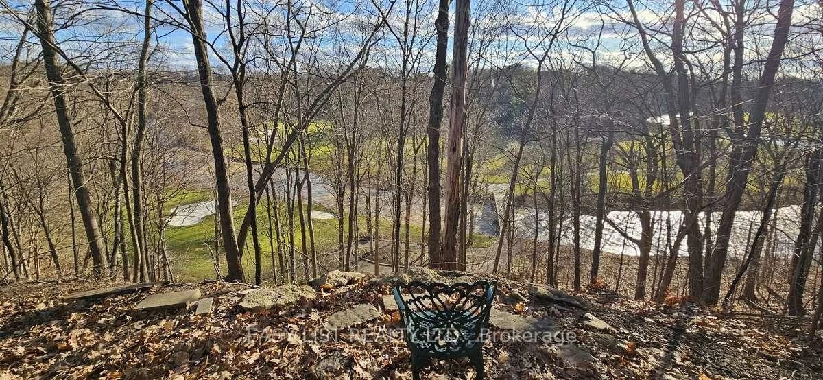 1320, Odessa, 1003 - CP College Park, Oakville