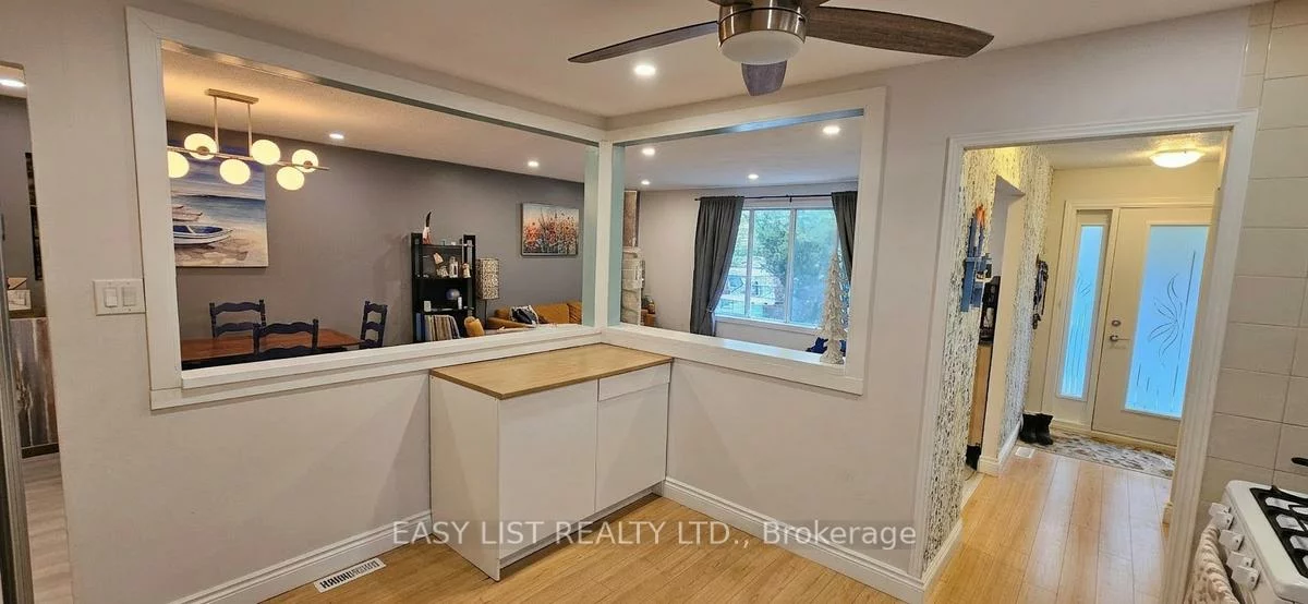 1320, Odessa, 1003 - CP College Park, Oakville