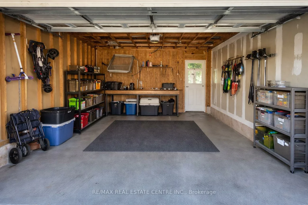 2491, Postmaster, 1019 - WM Westmount, Oakville