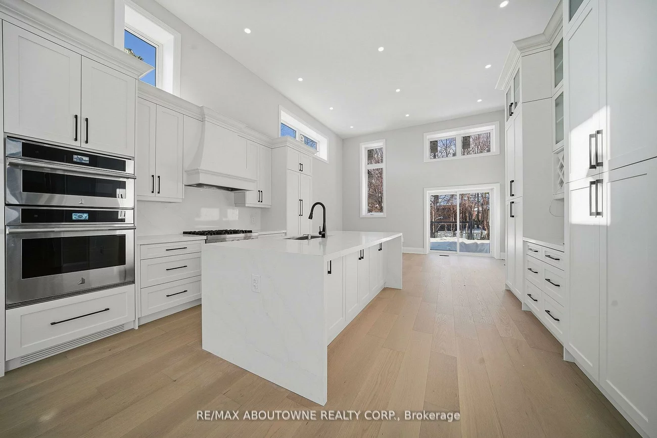 2091, Bridge, 1020 - WO West, Oakville