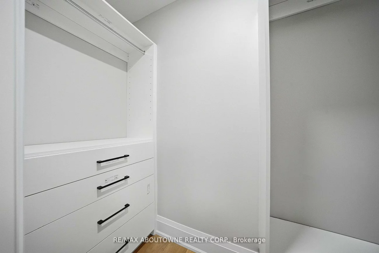 2091, Bridge, 1020 - WO West, Oakville