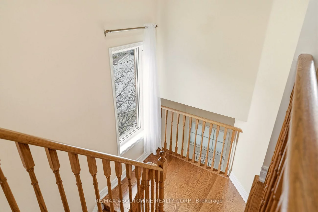 408, Fairgate, 1018 - WC Wedgewood Creek, Oakville